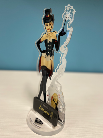 Acrylic DC Bombshells Zatanna Standee